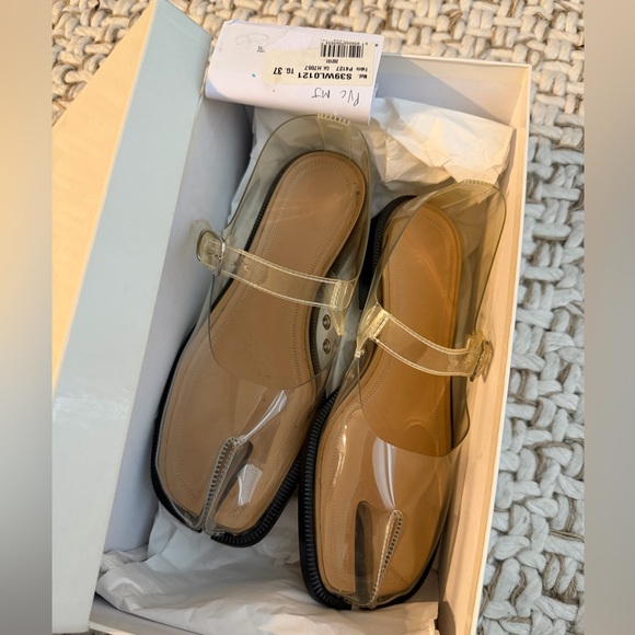 Maison Margiela PVC Tabi Mary Jane - Picture 2 of 7